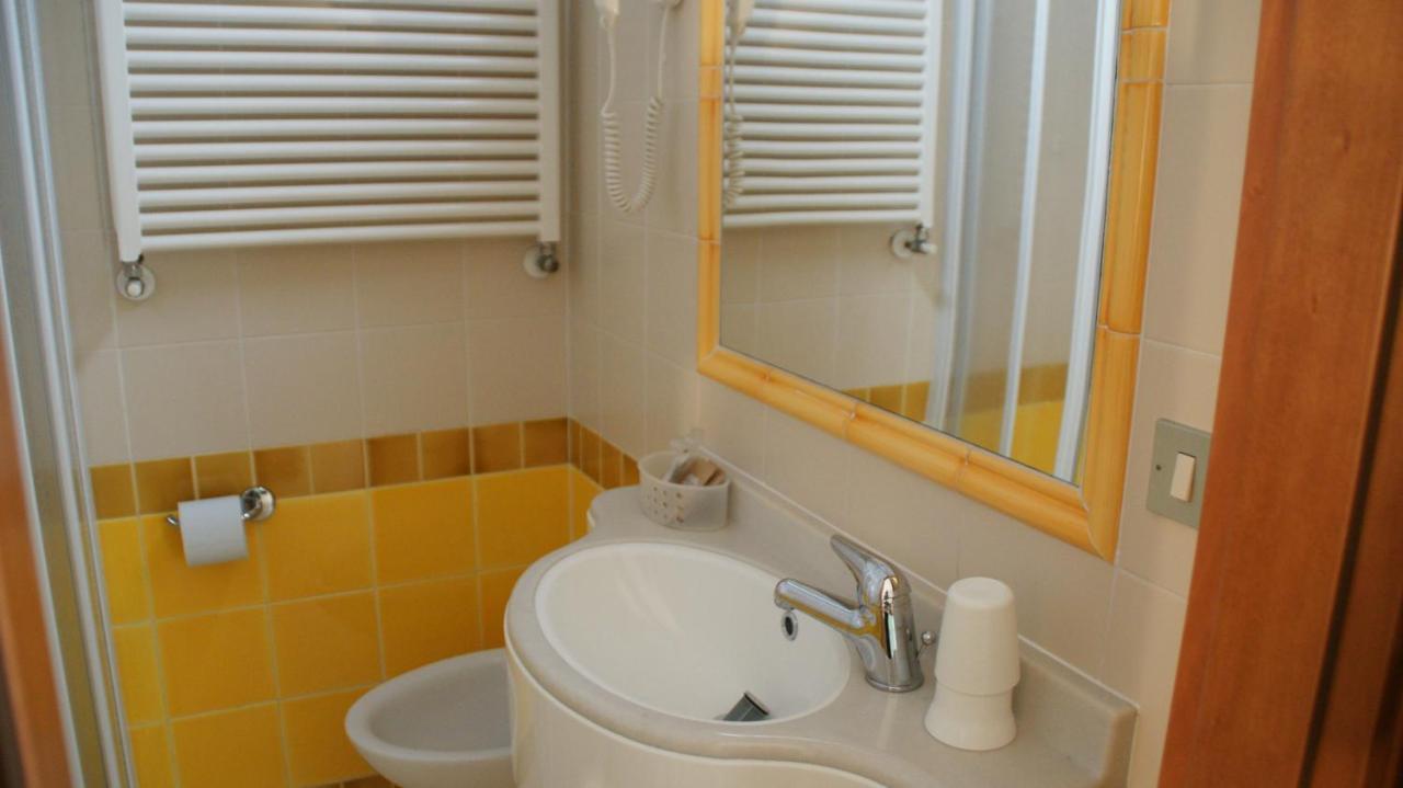 Hotel Verudella Rimini Ngoại thất bức ảnh