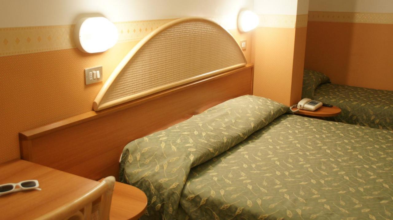 Hotel Verudella Rimini Ngoại thất bức ảnh