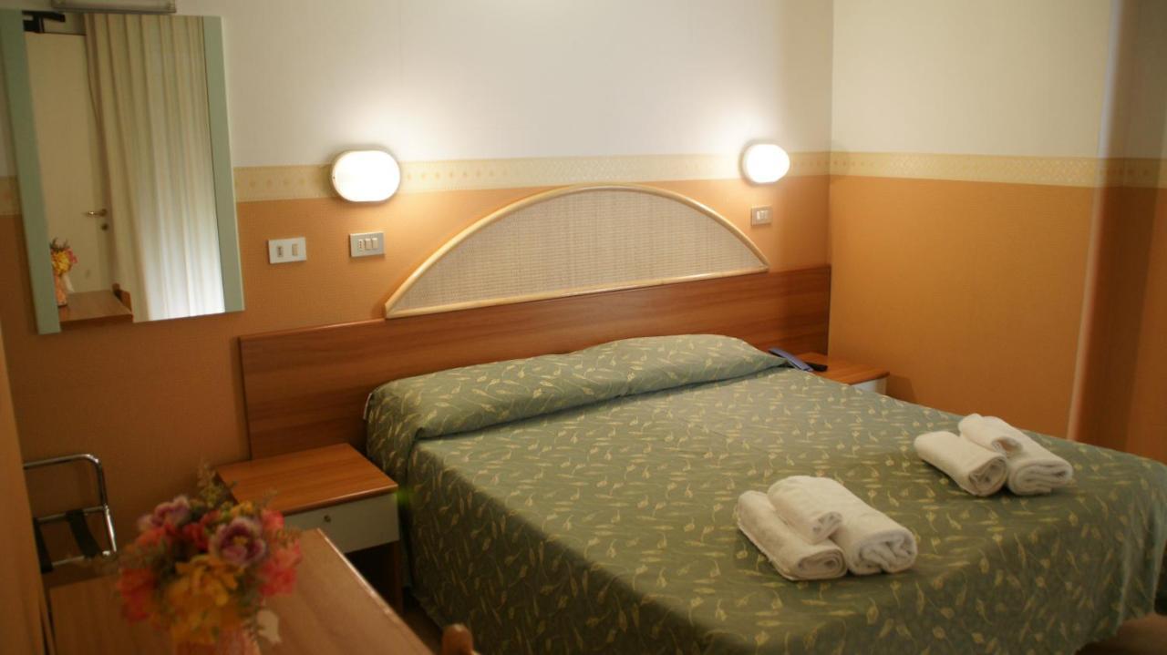 Hotel Verudella Rimini Ngoại thất bức ảnh